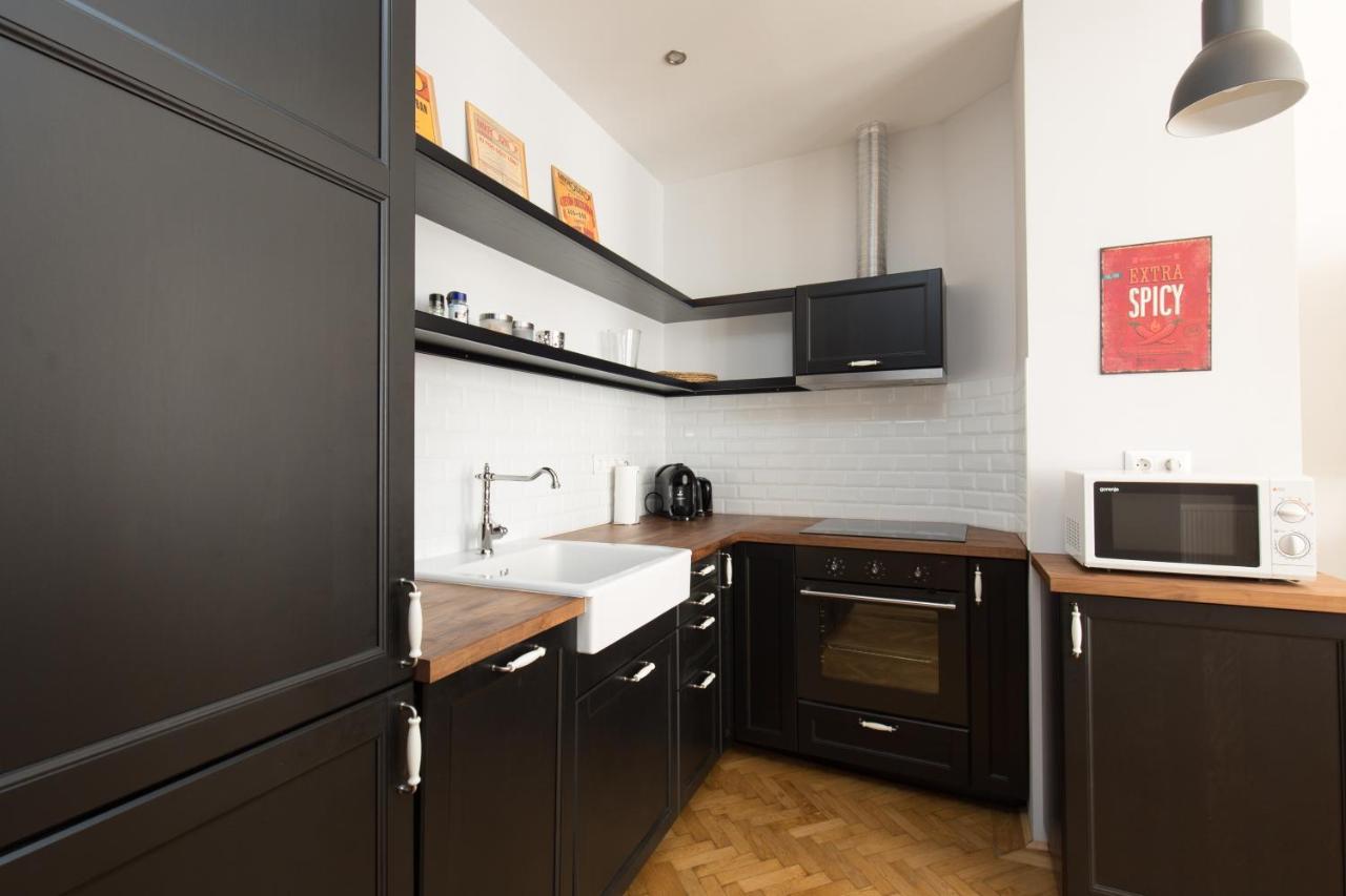 King Rustik & Central Apartment Budapest Kültér fotó